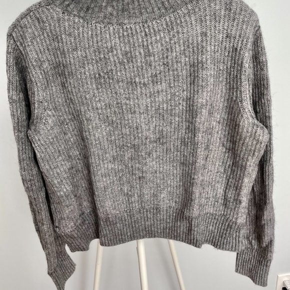 H&M - Sweater - Size M -  Grey - GUC - Picture 3 of 3